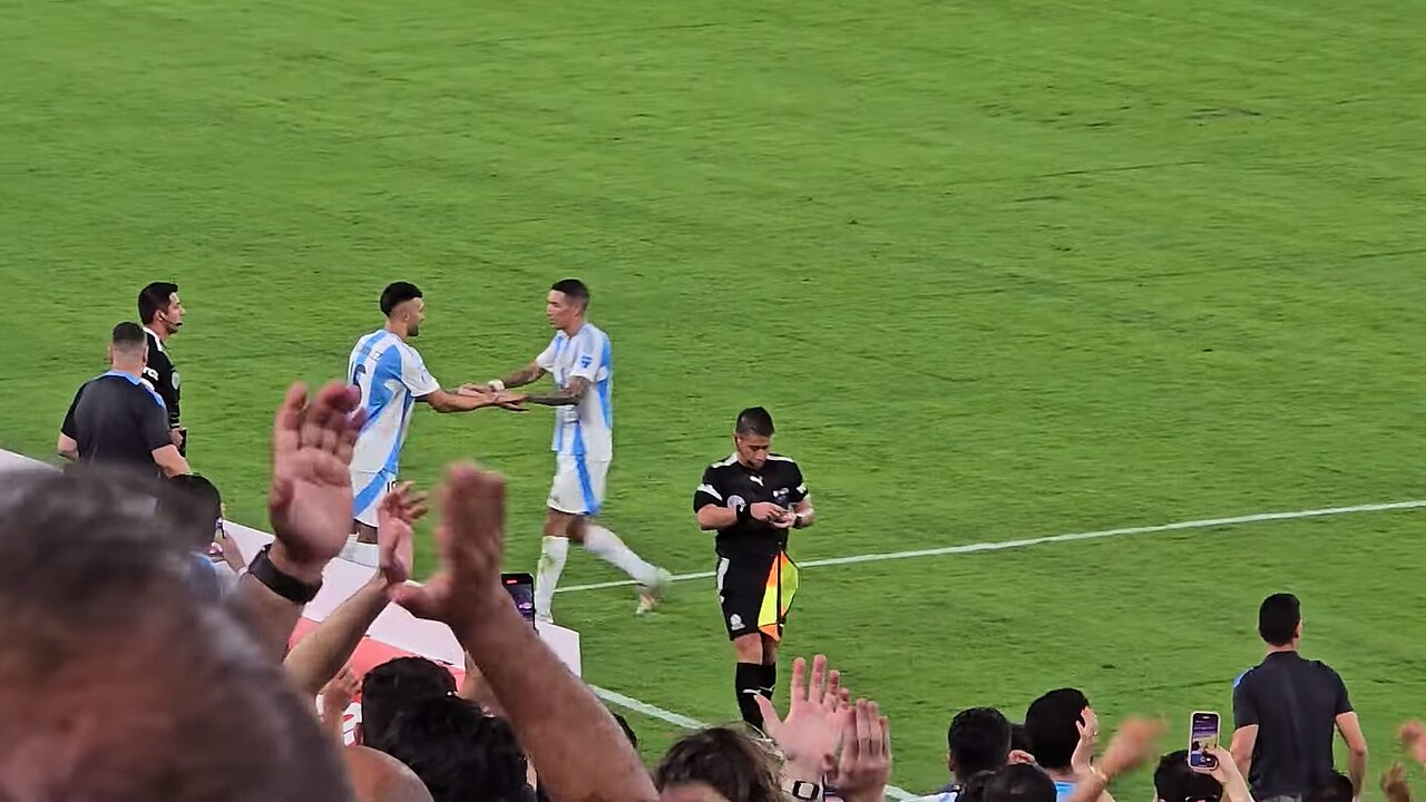 Nicolás González