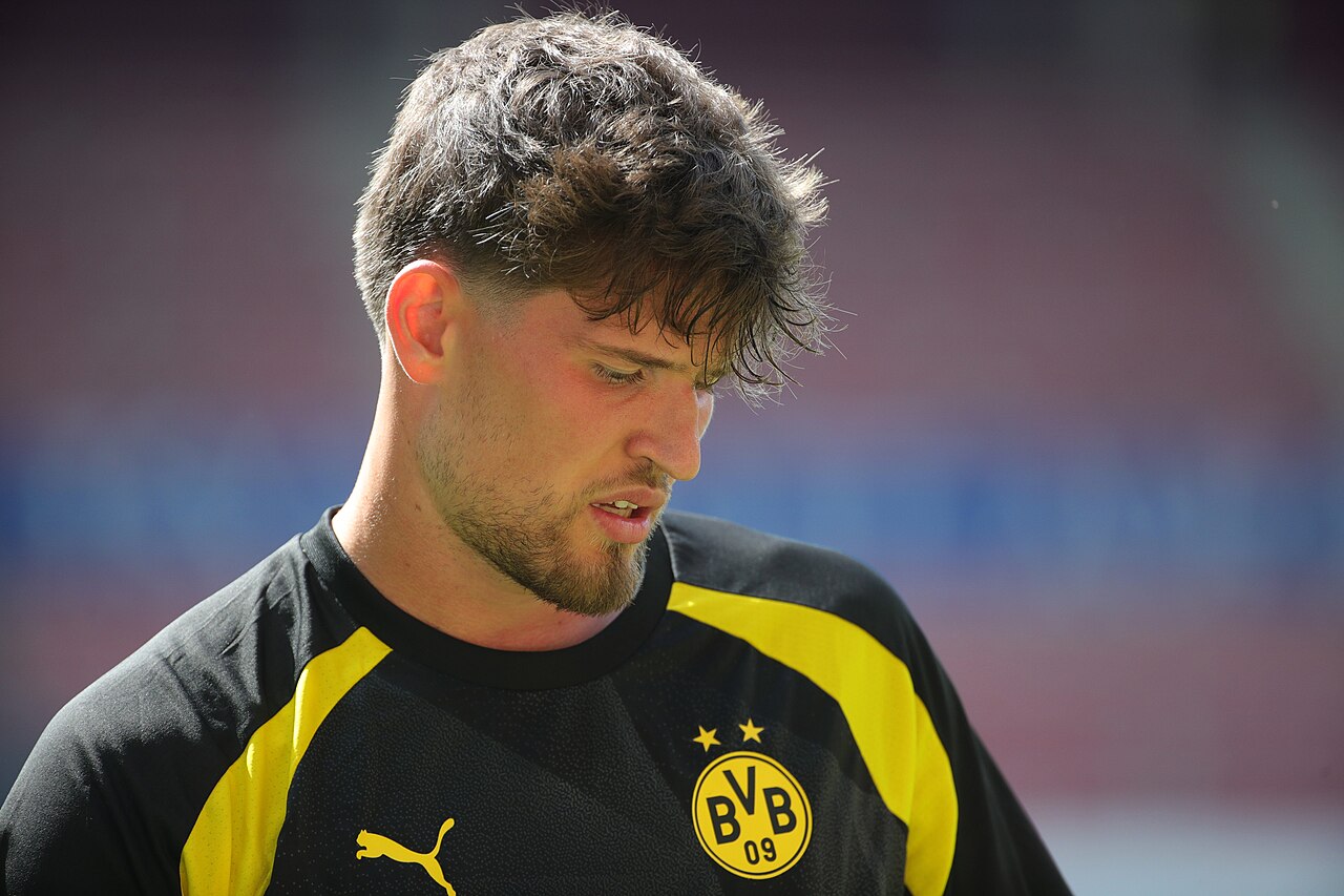 Gregor Kobel
