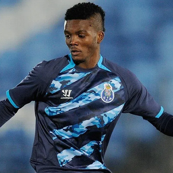 奇多兹·柯林斯·阿瓦齐姆 Chidozie Collins Awaziem 1