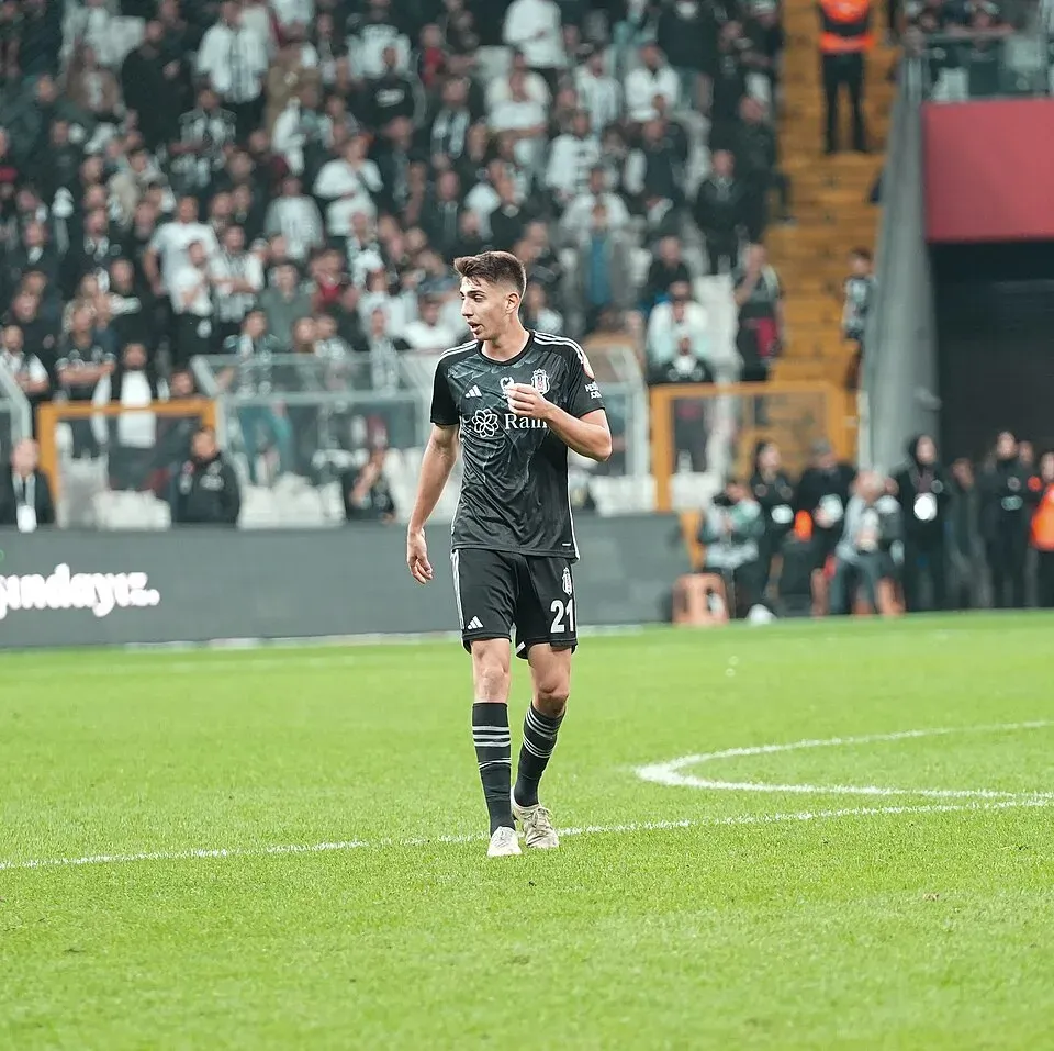 Demir Ege Tıknaz
