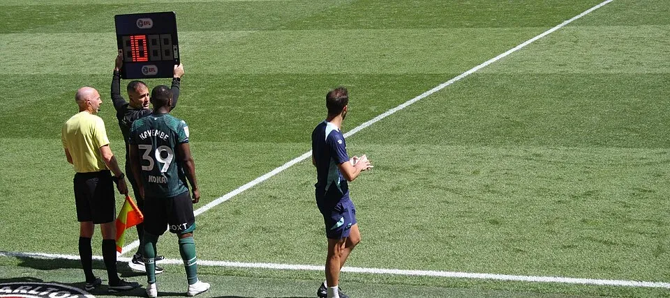 Edo Kayembe