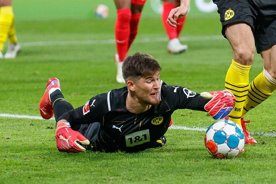 Gregor Kobel